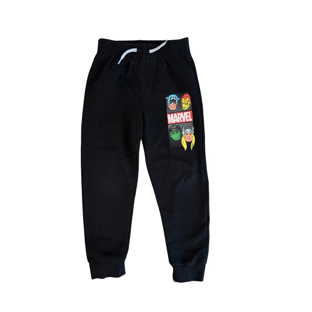 Marvel boys black sweatpants size 5 in excellent condition.